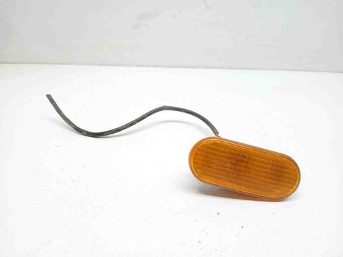 VW PASSAT B7 ALLTRACK 365 Kotflügelblinker vorne rechts 1.90 Diesel 31345773