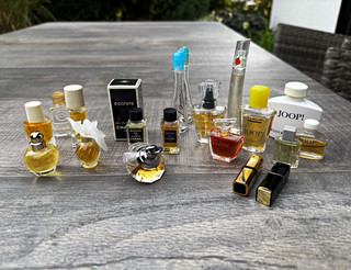 Parfum Miniaturen Sammlung/Konvolut u.a. Chanel Egoiste Coco Joop Gucci