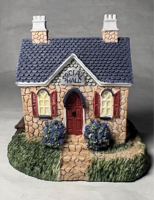 Liberty social hall church International Resources LLC HSE9b 1999 N Scale