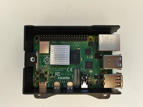Raspberry Pi 4 + Gehäuse Case