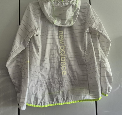   New Balance   Laufjacke   weiß   Gr S / M  