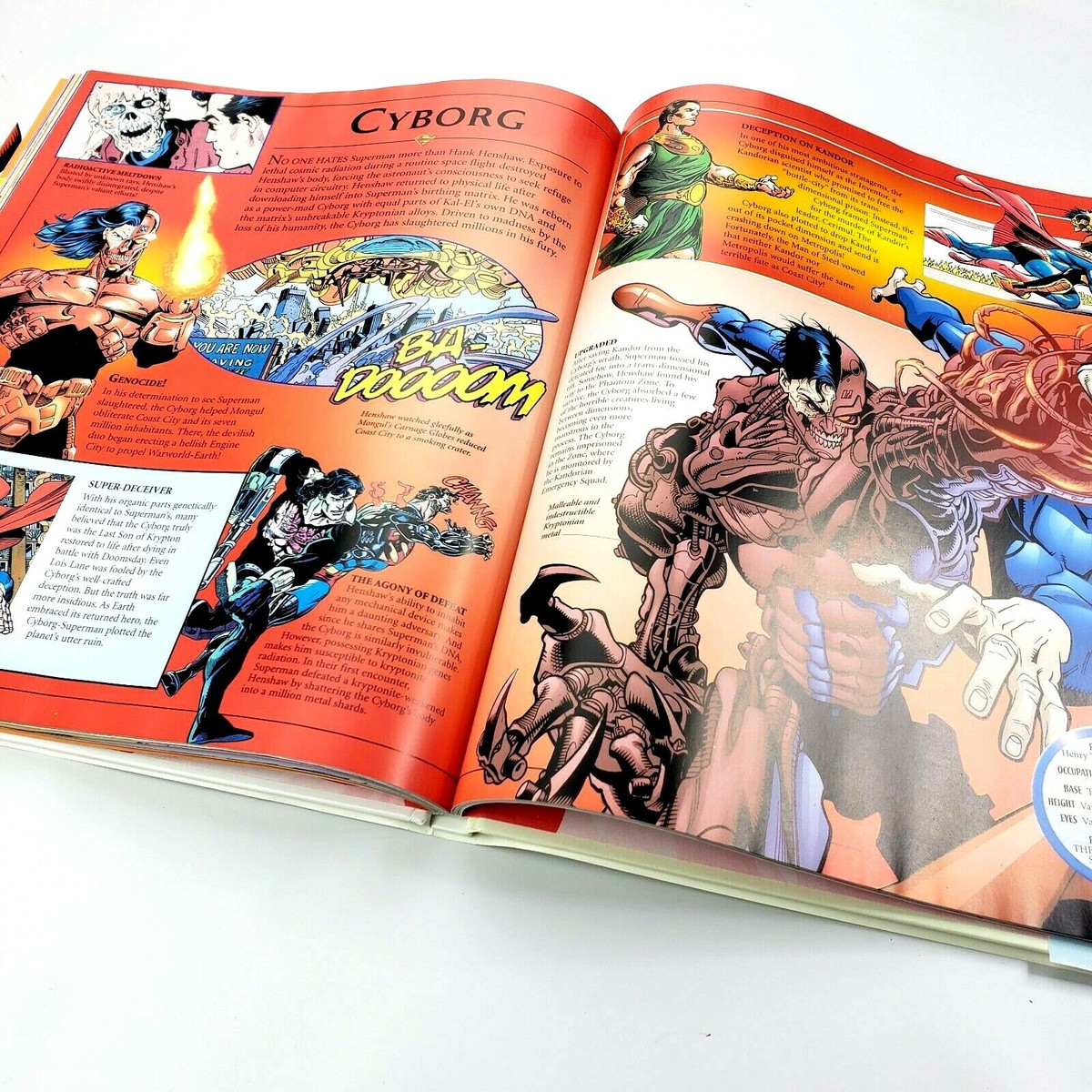 Superman The Ultimate Guide 130 Page Hardcover NM- 9.2 cover DK 