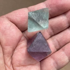 2 pieces Natural octahedron fluorite particle mineral specimens china