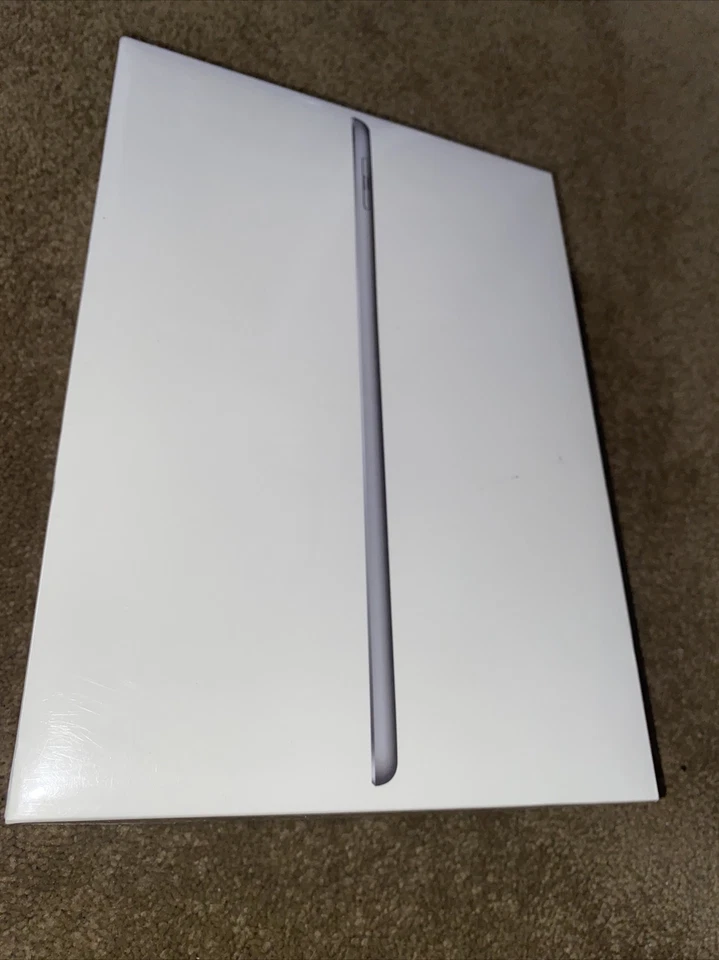 Apple iPad 6th Gen 32GB, Wi-Fi 9.7in Space Gray NEW FACTORY SEALED NEVER OPENED - Image 2 of 4