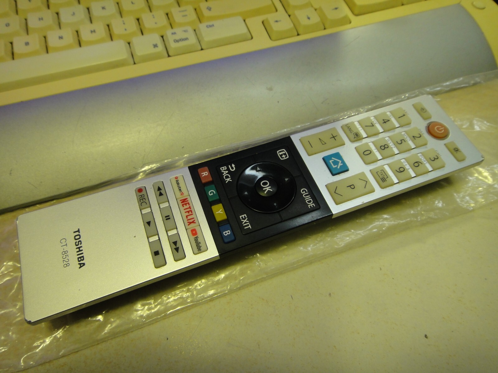 Mando control remoto Toshiba CT-8528 España