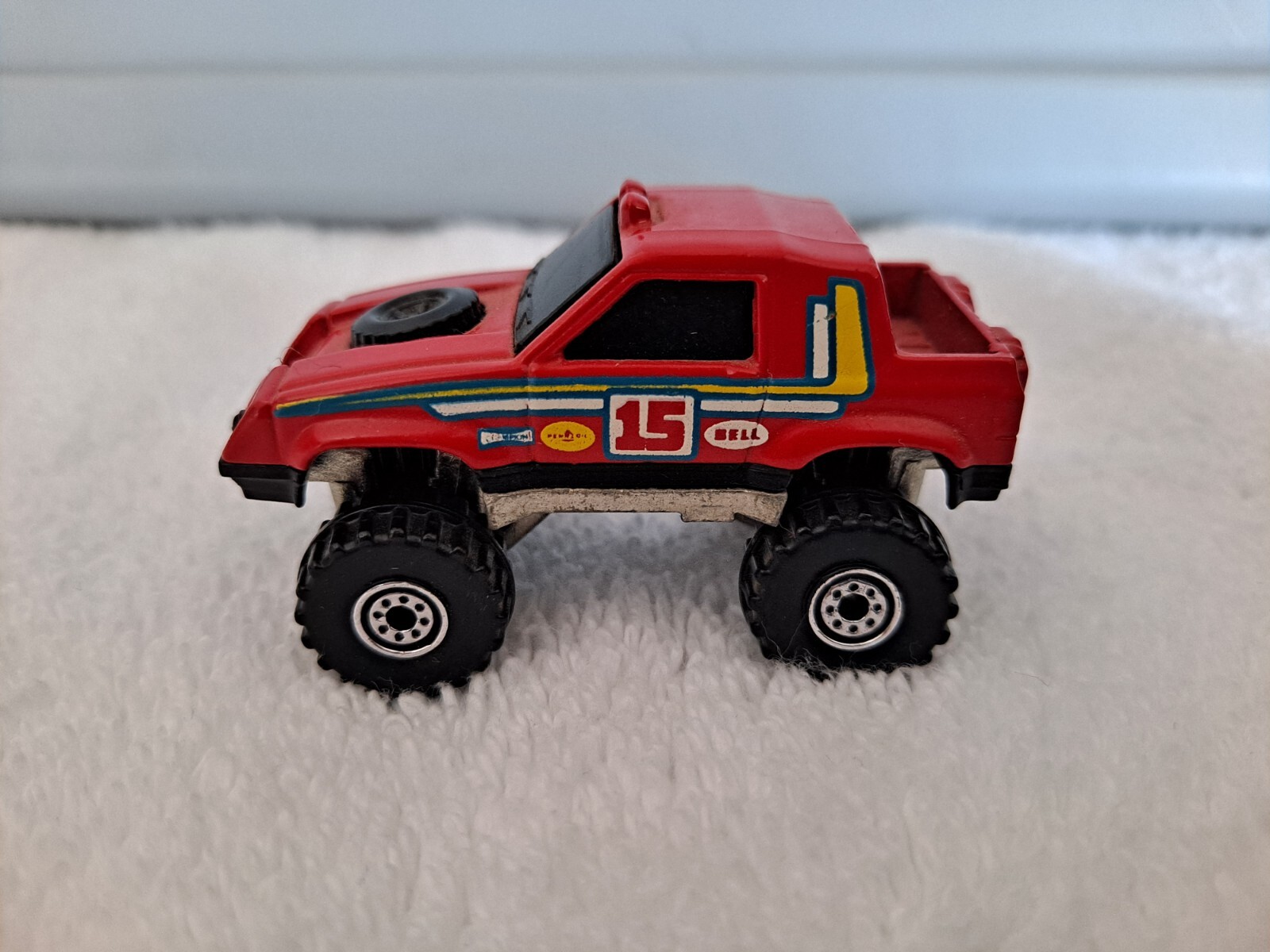 Picture 1 of 6