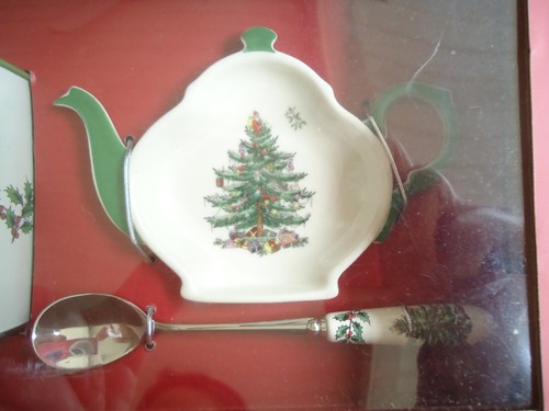 Spode Christmas Tree by Pimpernel Tea Tin Caddy Spoon Rest Gift Set New In Box - Picture 5 of 5