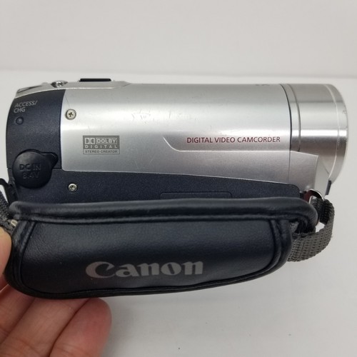 Canon FS100 Digital Video Camcorder 48x/2000x Zoom W/Box Power Cord Remote +More - Picture 4 of 22