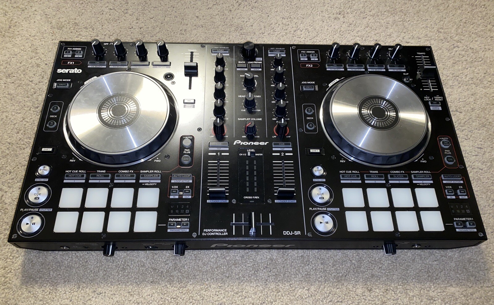 Pioneer DDJ-SR Digital DJ Controller with Travel Case