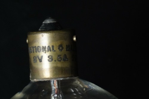ANTIQUE LAMP LIGHT BULB NATIONAL MAZDA AUTO 8V 3.5A 1180 TIPPED BAYONET - Picture 6 of 7