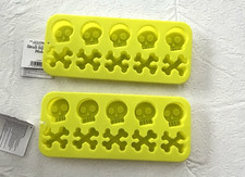 2 Silicone Mold Chocolate Ice Cube Trays Halloween SKULLS CROSSBONES 2-Pc Set