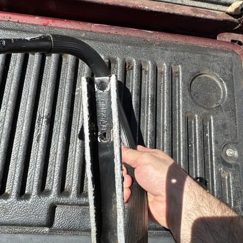 026 & 260 Stihl Chai Saw OEM Tank Handle 1125/00 - Picture 5 of 5