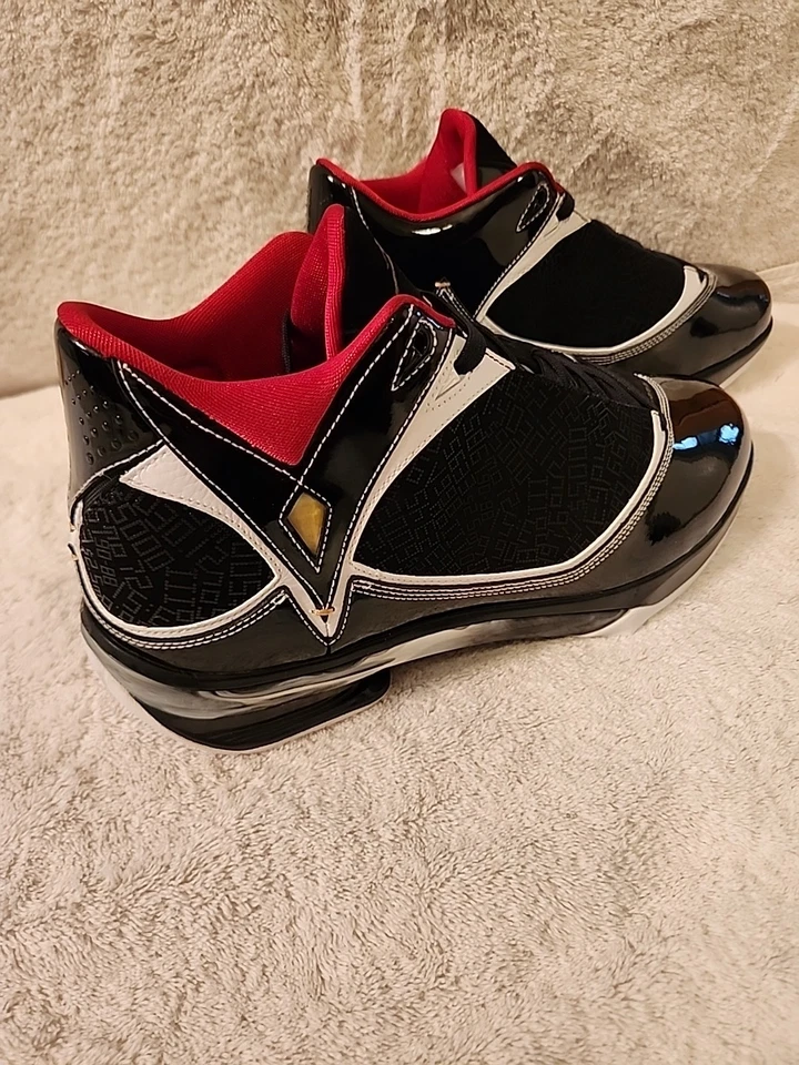 Nike Air Jordan 2009 HOF Negro/Blanco/Rojo NUEVO en Caja Talla 12 Foto 3 de 4