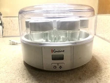 Euro Cuisine YMX650 Digital Automatic Yogurt Maker