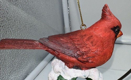 Danbury Mint Cardinal of the Songbird of Christmas Ornament Collection - Picture 4 of 7