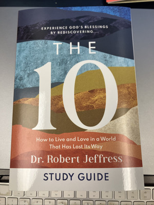 10 Study Guide : How to Live and Love in a World That Has Lost Its Way by Robert