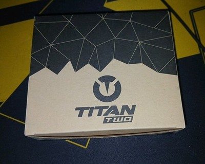 Titan Two Gaming Divice - Stick/Box Cheat Adapter für Konsolen