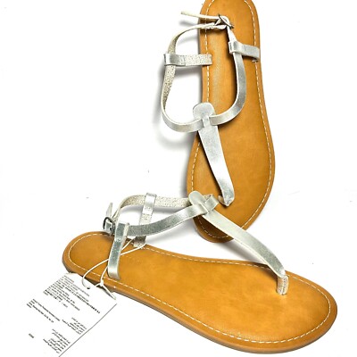 Amazon Essentials Women's Silver Casual Sandal Thong with Ankle - Main Image