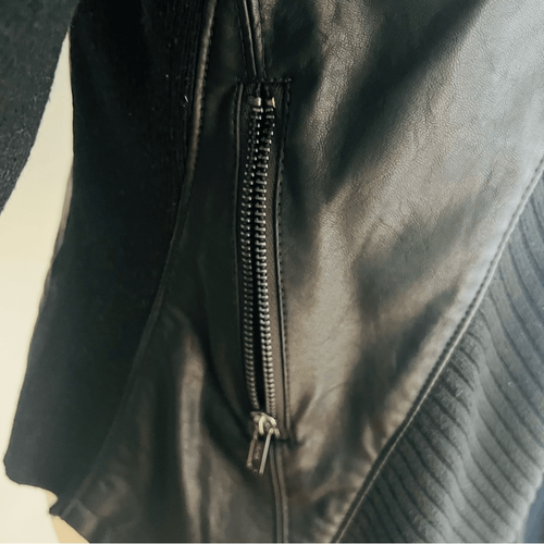 Giacca Moto Blank NYC Drape Front Open Waterfall Ecopelle Avvolgente, Nero, Small - Foto 11 di 14