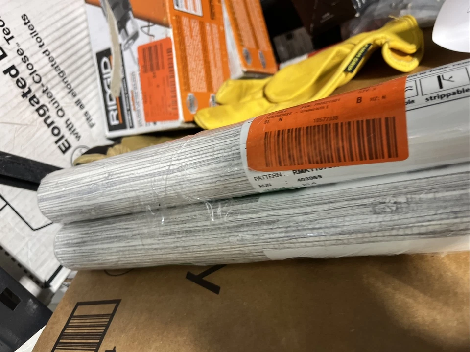 Papel tapiz pelable de vinilo azul tela de hierba RoomMates (cubiertas 80 m² ft.) Foto 2 de 4