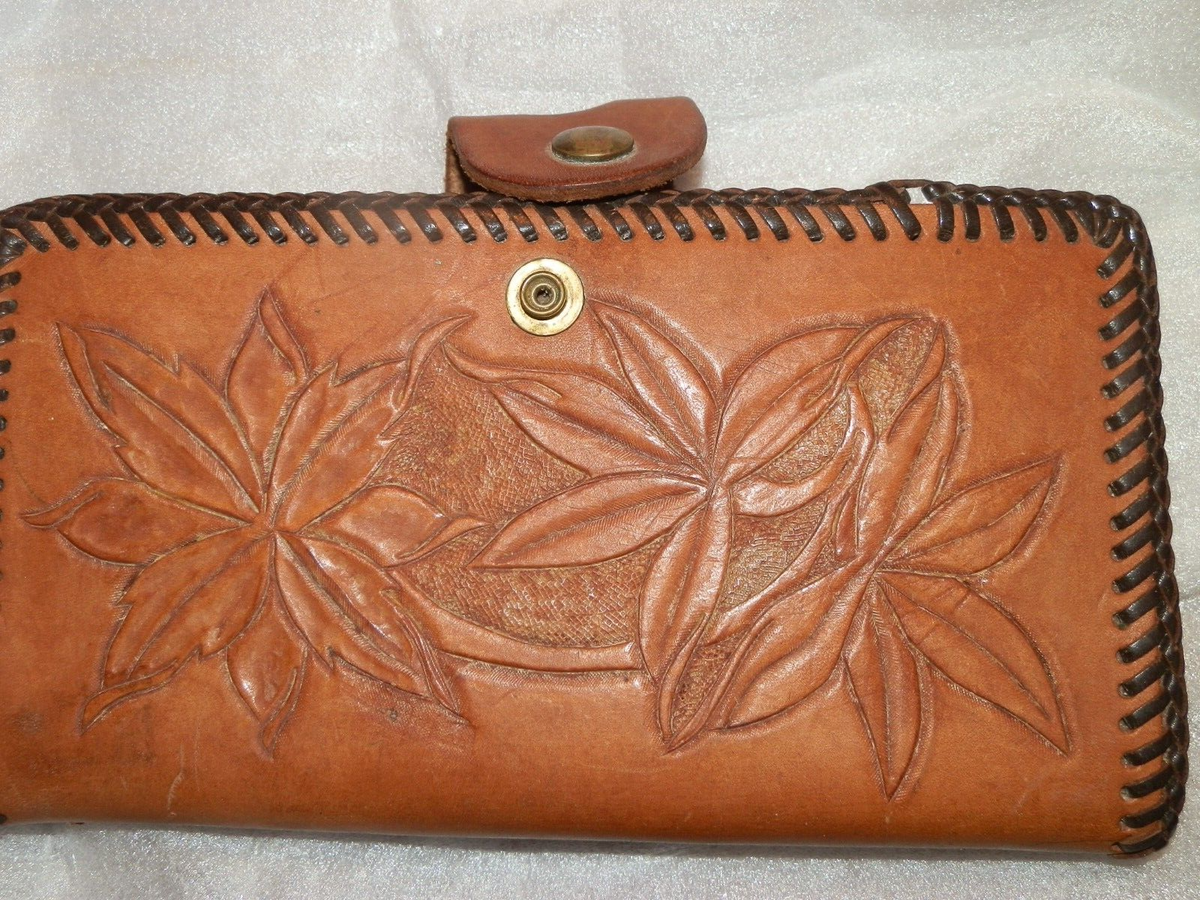 Vintage Hand Tooled Leather Wallet Embossed Floral Design  display picture 1