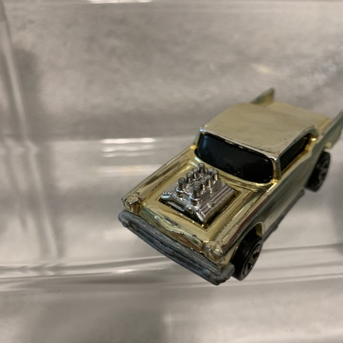 Vintage 1976 Hot Wheels '57 Chevy Gold Chrome Engine. S2 - Picture 2 of 5