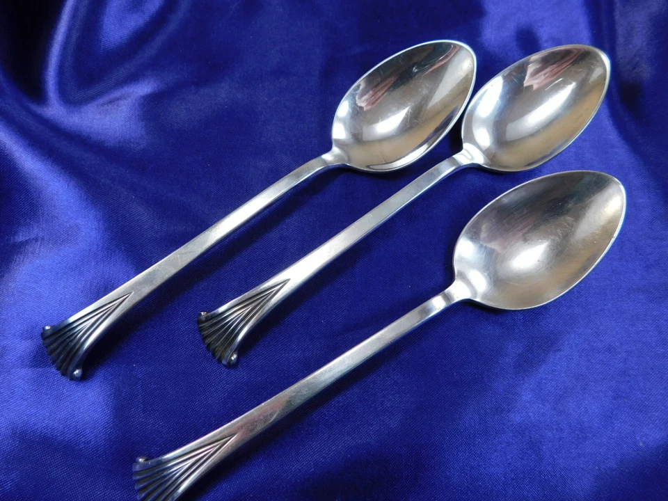 ОВАЛЬНАЯ СУПОВАЯ ЛОЖКА TUTTLE ONSLOW RICHARD M NIXON ИЗ ЧИСТОГО СЕРЕБРА — ОЧЕНЬ ХОРОШАЯ - Изображение 2 из 4