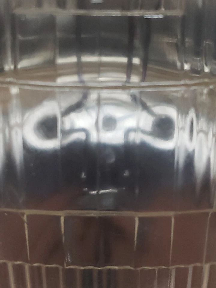 General Electric GE 6" V54 1 Sealed Beam Headlight. TESTED - Image 4 of 4