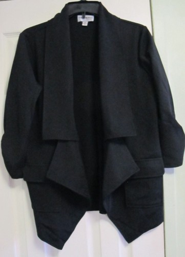 Chaqueta frontal abierta Kate & Mallory negra manga 3/4 manga fruncida talla grande talla 1X - Imagen 1 de 3