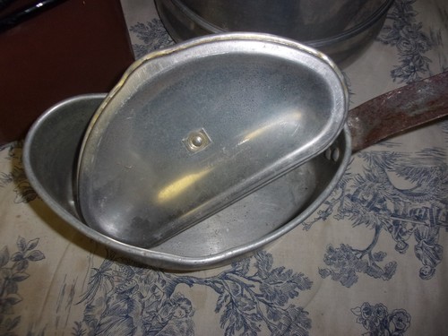 Lot of Vtg. Aluminum & Enamel Ware Camping Cookware + Canteen - Picture 4 of 20