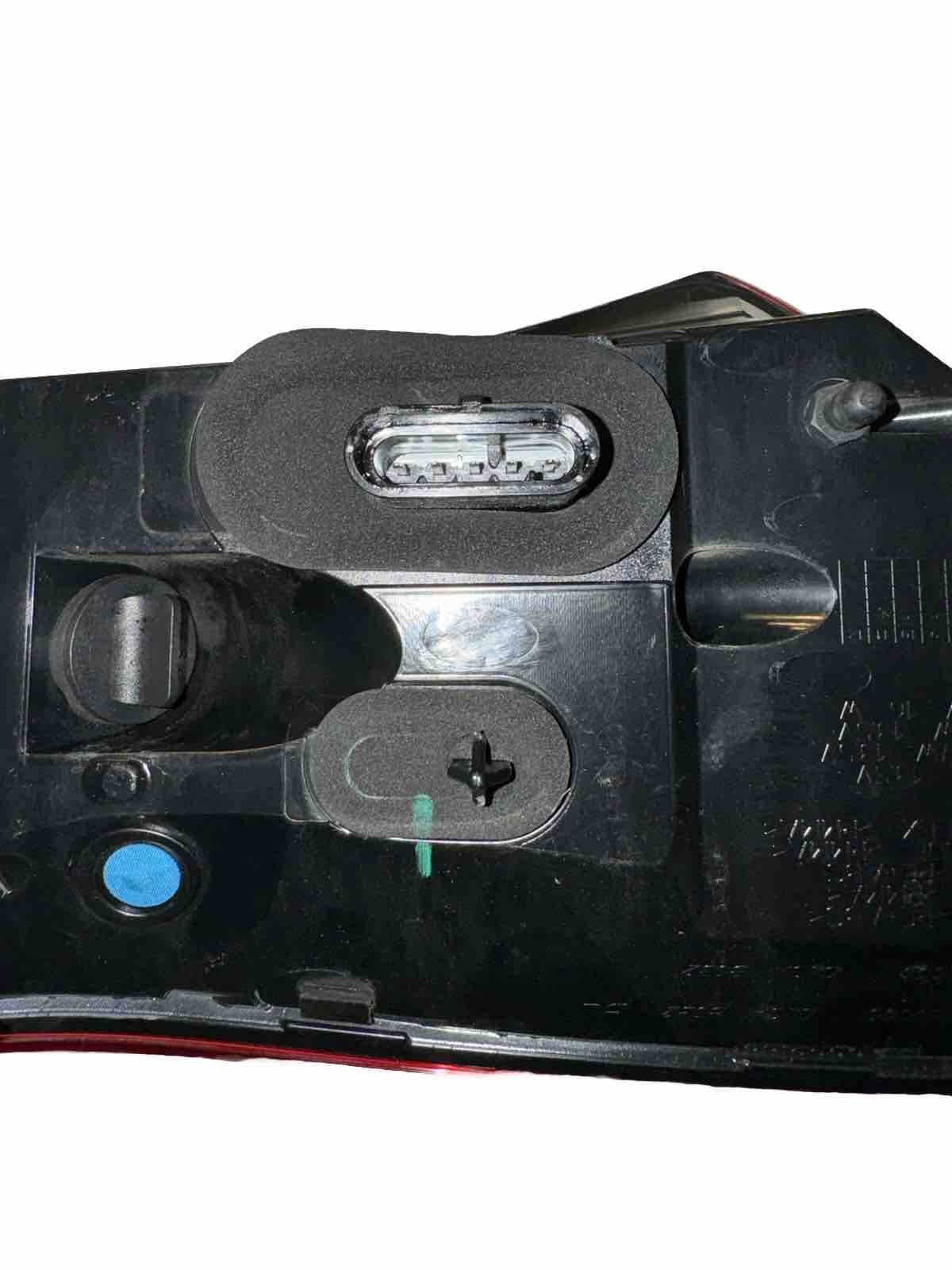 2014-2019 MASERATI GHIBLI S RIGHT DRIVER REAR INNER & OUTER TAIL LIGHT OEM