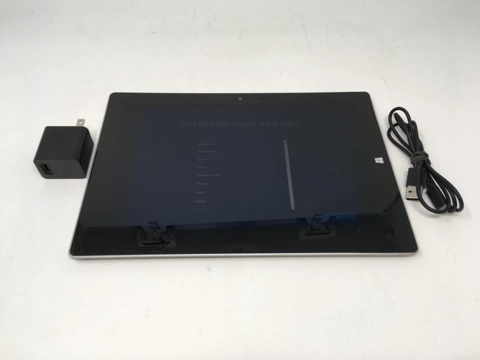 Microsoft Surface 3 Intel Atom x7-Z8700 @1,60 GHz 2 GB RAM 64 GB SSD Foto 3 de 4