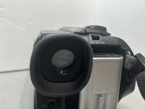 Sony Handycam CCD-TR146 NTSC 180X Zoom Video 8 XR Camera Camcorder Parts - Picture 7 of 13