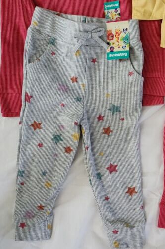 Garanimals Toddler Girl 18 Months 4 Piece NWT Pants 2 Outfits Stars Hoodie Baby - Picture 4 of 6