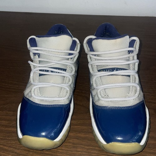 Jordan 11 Low GS Georgetown 5.5 - Picture 4 of 9