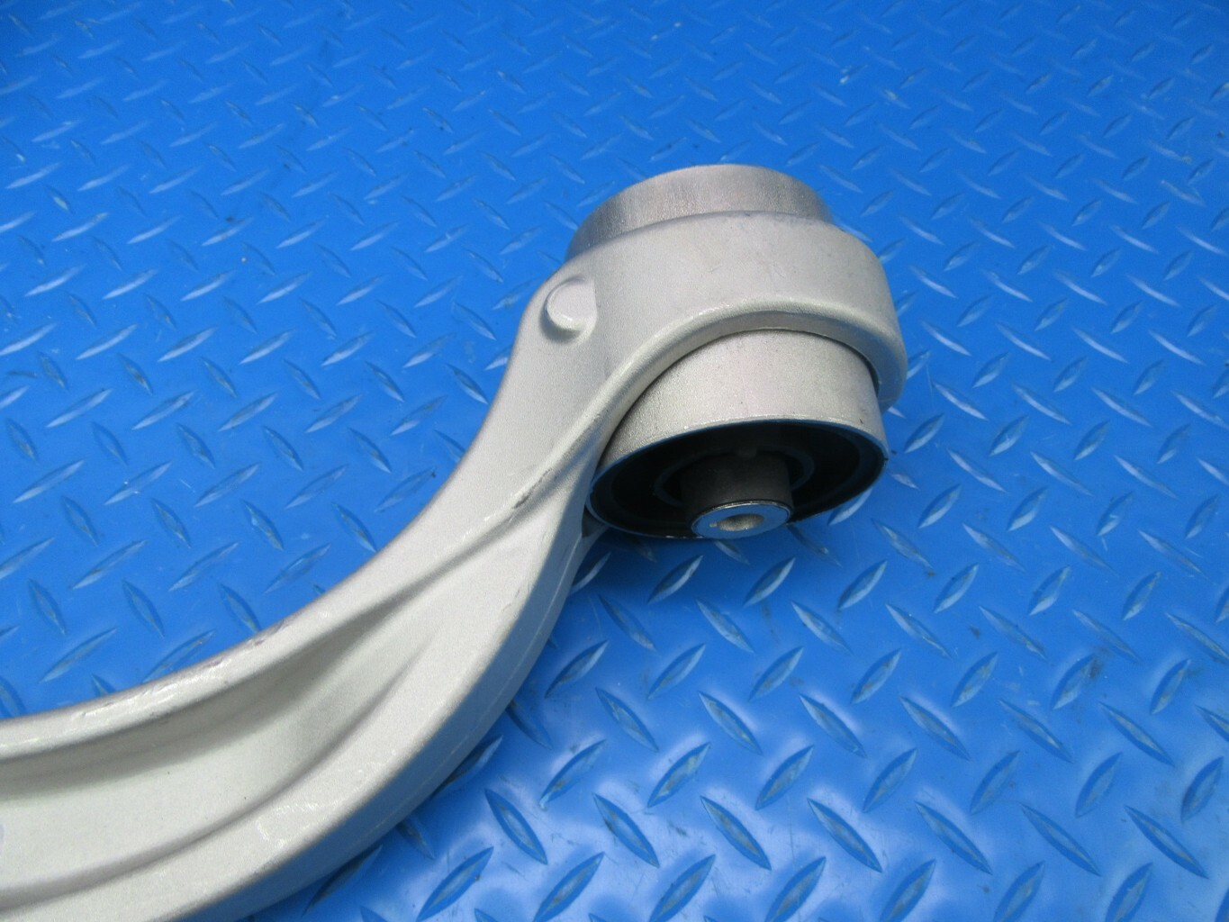 Bentley Bentayga left lower control arm TopEuro #9139 
