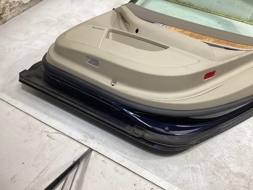 2008-2010 AUDI A6 - REAR RIGHT SIDE DOOR SHELL PANEL W/ GLASS OEM . Foto 4 de 4