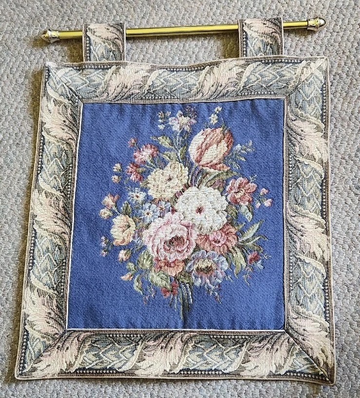 Tapestry hanging online pole