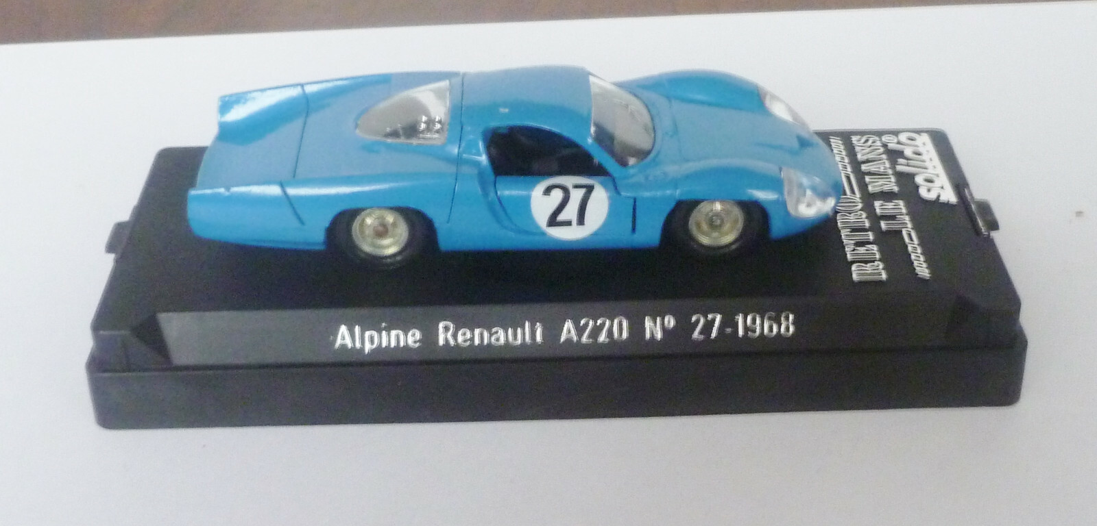 Foto 1 di 8
