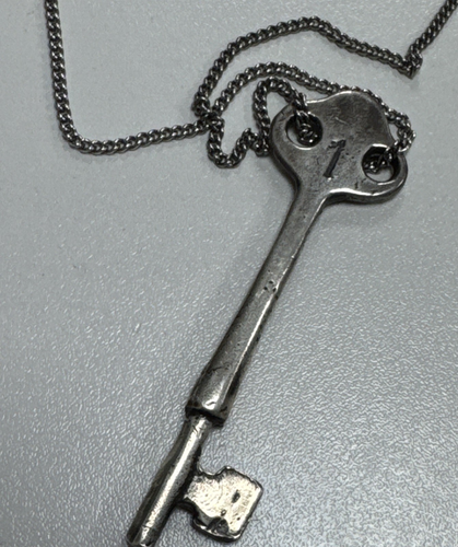 Pyrrha 925 Sterling Silver Key Pendant 'M' Chain Necklace - Picture 10 of 11