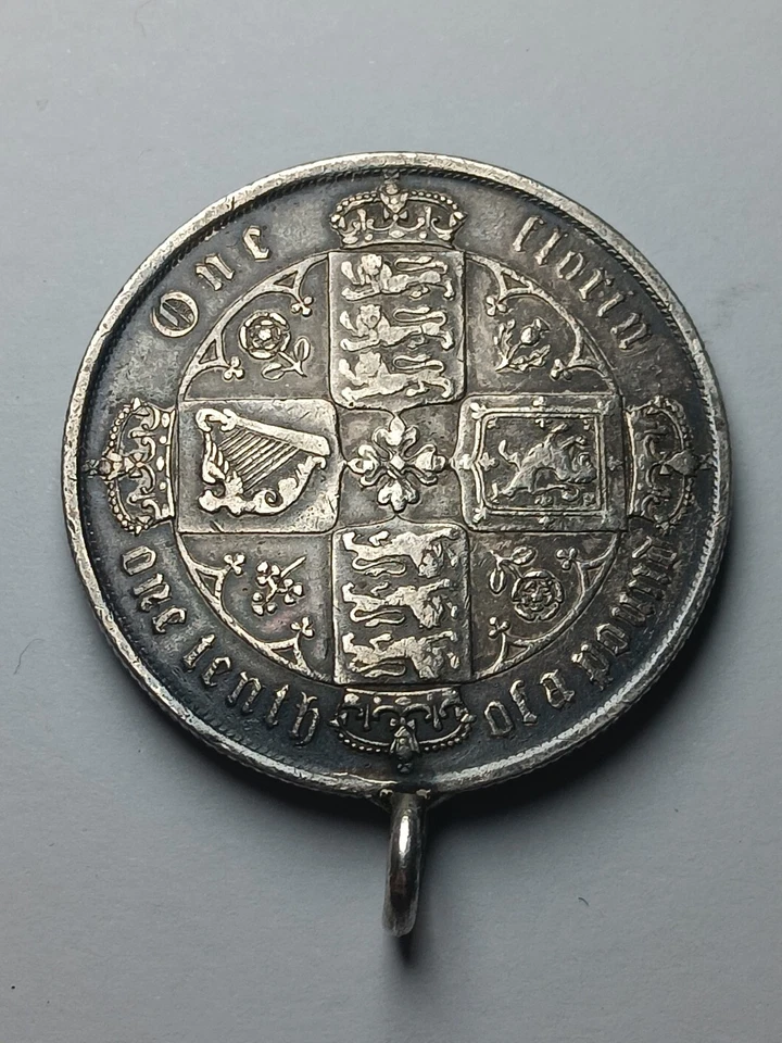 1872 Great Britain Queen Victoria Silver One Florin/ 1/10 Of A Pound (Dark) - Image 3 of 4