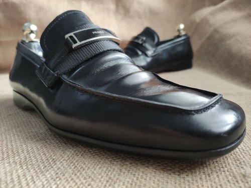 Mocassins homme Prada en cuir noir logo PRADA taille UK 6,5US 7,5