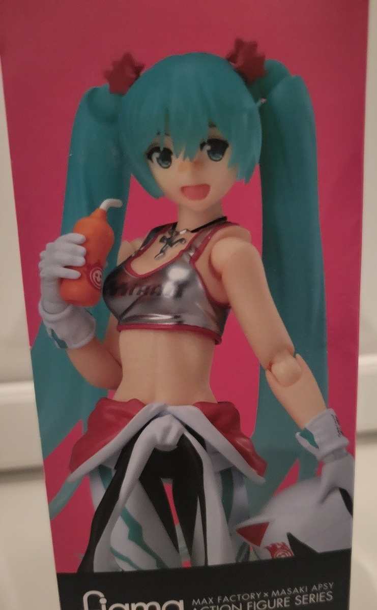 Figma 初音ミク Racing Miku EV MIRAI ver. Amazon.com: FREEing Racing Miku 2014 (EV Mirai Version
