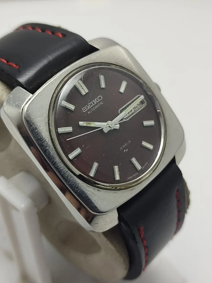 RARO RELOJ VINTAGE SEIKO 7006-8110 AUTOMÁTICO DÍA-FECHA ESFERA DEUX TON JAPÓN 1975 Foto 2 de 4
