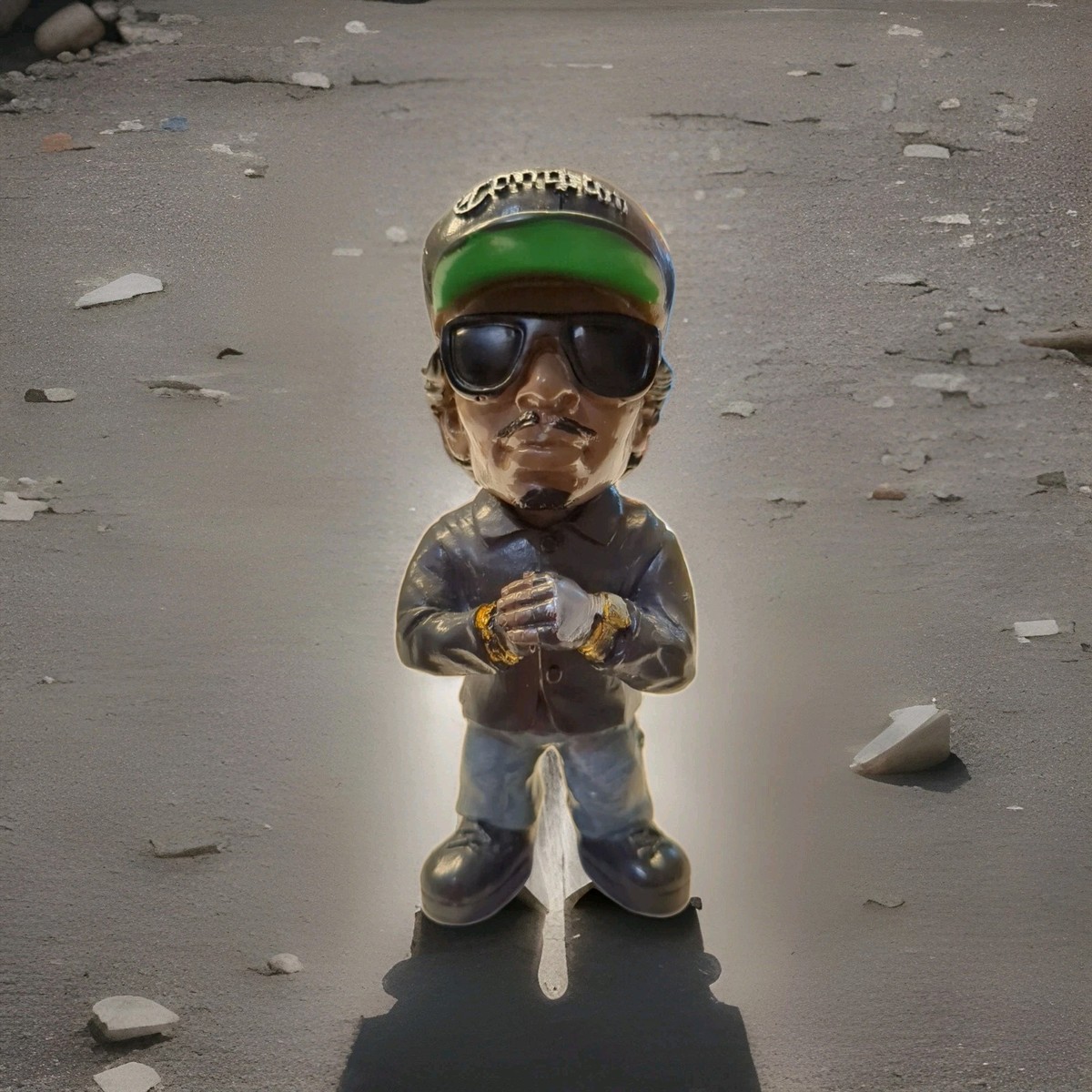 Eazy E - Figure - Eazy-E - Resin - Rapper - Ornament - Garden