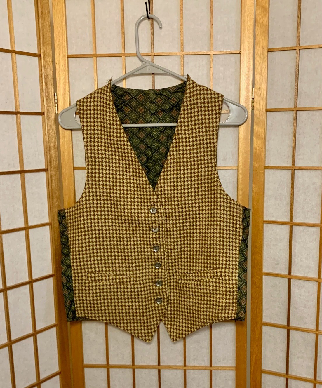 Handmade Reversible Green and Patterned Vest with… - image 2
