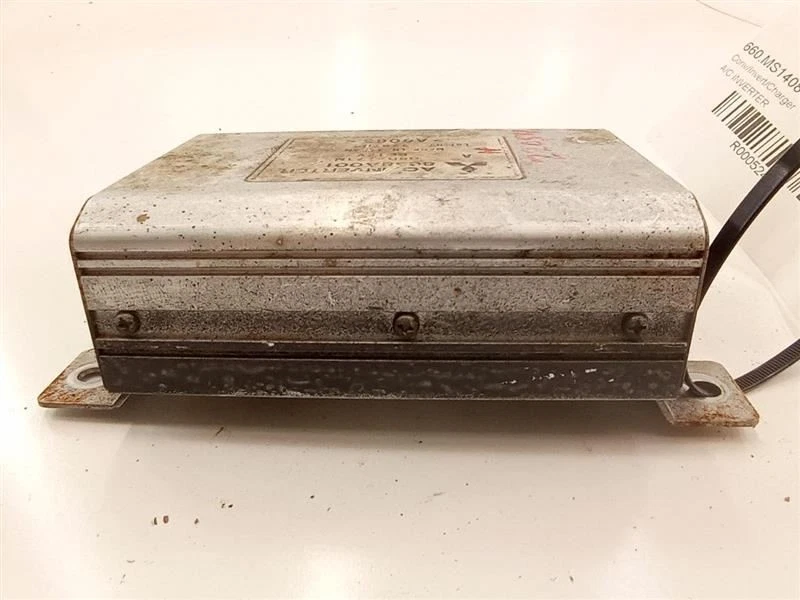 Módulo inversor de aire acondicionado Mitsubishi Outlander 2008 OEM 8638A001 Foto 4 de 4