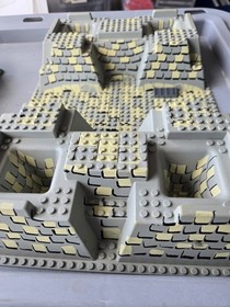 Lego Dragon Fortress 7419 Baseplate Raised 32 x 48 x 6 4 Corner Pits Rock Path