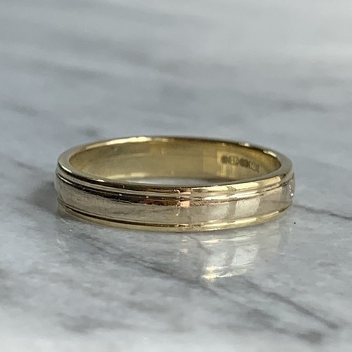 Diamond Wedding Band Ring 18ct 750 Yellow Gold - Size O - Picture 8 of 9