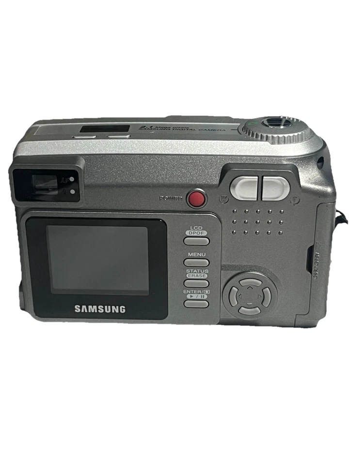 Samsung Digimax 220 Digital Camera & Bag 2.1 Mega Pixels 6X Zoom - Image 4 of 4